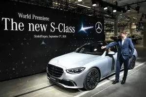 Новата S-Class идва от завода на бъдещето