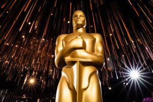 Церемонията за връчване на почетните награди Оскар  беше отложена заради увеличаващите се