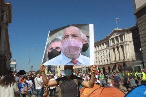 В 68 ия ден от антиправителствени протести исканията за оставка на