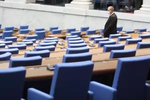 Оределият парламент не можа да се събере за заседание