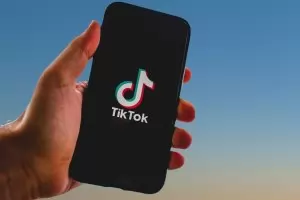 САЩ забраняват TikTok и WeChat