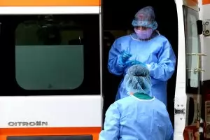 НЗОК няма да плаща на болници, които не открият COVID легла