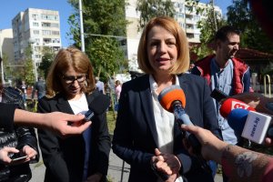 Скандалът с договора за уличното осветление в София даде най краткия