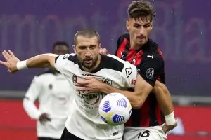 Гълъбинов получи разтежение при загуба от "Милан"