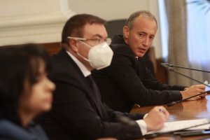 Министърът на образованието и науката Красимир Вълчев издаде заповед за