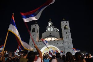 Черна гора и Сърбия реципрочно изгониха посланиците си и влязоха