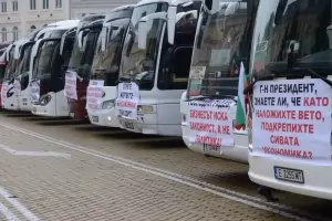 Автобусните шофьори се отказаха от утрешния протест