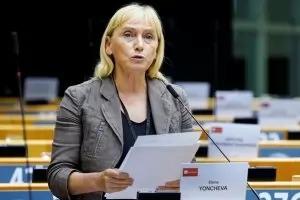 ГЕРБ и ДПС подкрепиха Елена Йончева срещу себе си в Брюксел