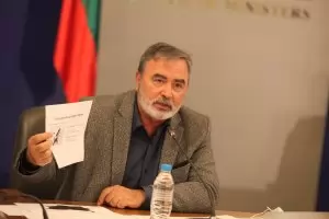 Член на НОЩ: Децата са сериозен разпространител на заразата