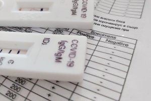 Бързите антигенни тестове ще са безплатни за гражданите със симптоми
