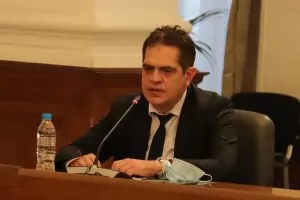 Полиция и инспектори на КЗП ще патрулират пред големите магазини