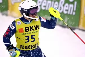 Скиорът Алберт Попов спечели първи 15 т. за Световната купа