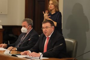 Здравният министър проф Костадин Ангелов ще даде традиционния в четвъртък брифинг за