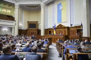 Украйна забрани да се говори и пише на руски в сектора на услугите
