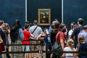 Как Лувърът преодоля 70% спад на посетителите през 2020