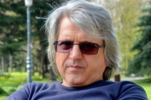 Почина едно от ярките български журналистически пера  Стойко Тонев Той