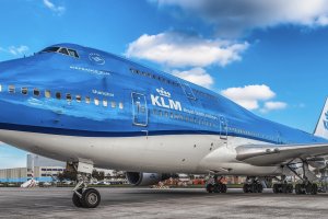 Холандската компания KLM извърши първия демонстрационен пътнически полет в който