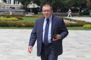 Г н Ноев   българските политици се разделиха и по случая с
