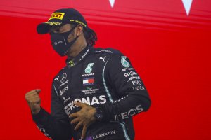 Новият договор между Люис Хамилтън и Мерцедес във Формула 1