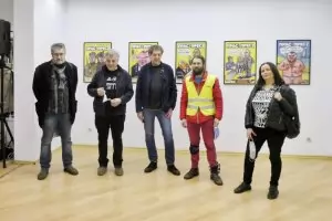 „Прас прес“ подреди 30 невъзпитани корици в изложба