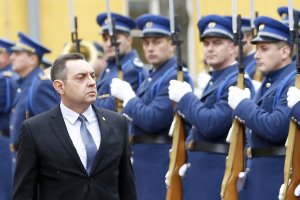 Тежки критики срещу Европейския съюз и упреци срещу България отправи сръбският министър на