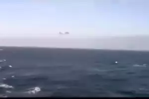 Руски бомбардировач пак прелетя на метри от Доналд Кук в Черно море