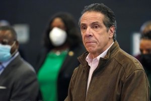 Губернаторът на щата Ню Йорк Андрю Куомо подаде оставка заради сексскандалите  в