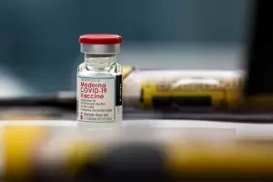 Pfizer/BioNTech и Moderna са повишили цените на ваксините в ЕС
