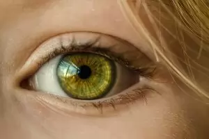 Не 2, а 50 гена влияят върху цвета на очите ни