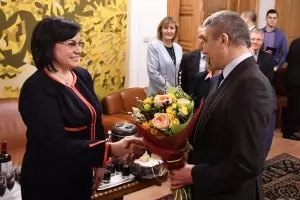 ДПС и БСП чакат Слави край урните