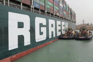 Огромният контейнеровоз Ever Given пак ще мине през Суецкия канал