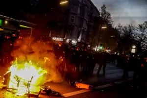 Арести и пожари в Берлин при демонстрациите за Първи май