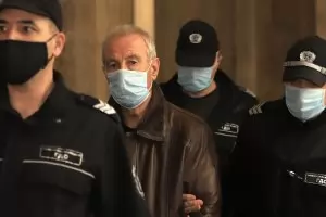 Съд запорира фирма на резидента от шпионската афера