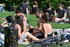 Ваксинираните граждани в Германия ще се ползват с привилегии