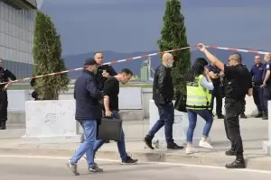 Простреляната в метрото жена трябвало да лети за Виена