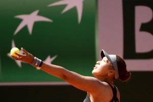 Световната №2 в женския тенис Наоми Осака беше глобена с