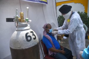 Ситуацията с разпространението на новата вълна на коронавирус в Индия