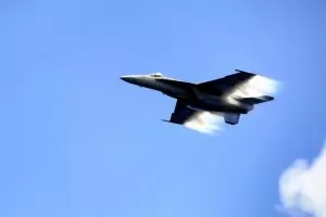 САЩ пращат F-18 в Саудитска Арабия заради напрежението в района
