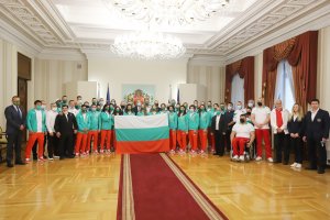 Президентът Румен Радев връчи националния флаг на българския олимпийски отбор