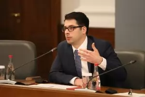 Пеканов: ЕК не дава пари без дата за затваряне на въглищните централи