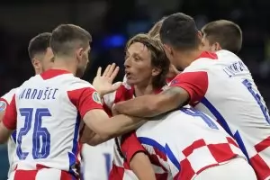 Гол в повече класира Хърватия на 1/8-финал на Евро 2020