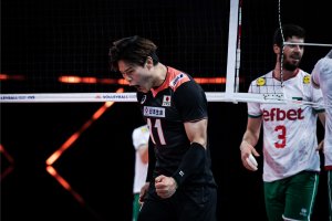 Българският национален отбор продължи пропадането си към дъното във волейболната