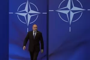Радев се обяви срещу позицията на 9-те президенти за Украйна в НАТО