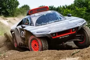 Audi ще дебютира в рали "Дакар", при това с хибрид
