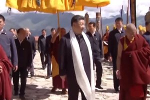 Китайският президент Си Цзинпин е посетил Тибет и това е първата
