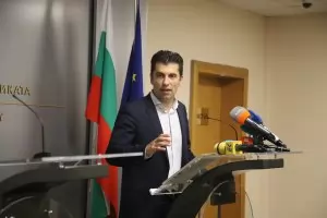 Кирил Петков: Спазваме решението на НС за оръжието за Украйна