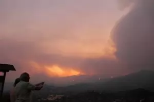 Кипър се пребори с най-големия пожар, избухвал в страната