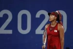 Наоми Осака сензационно отпадна от тенис турнира в Токио 2020