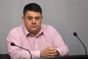 БСП прегърна идеята служебният кабинет да стане редовен