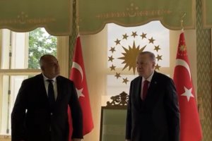 Лидерът на ГЕРБ се появи внезапно при турския президент Ердоган